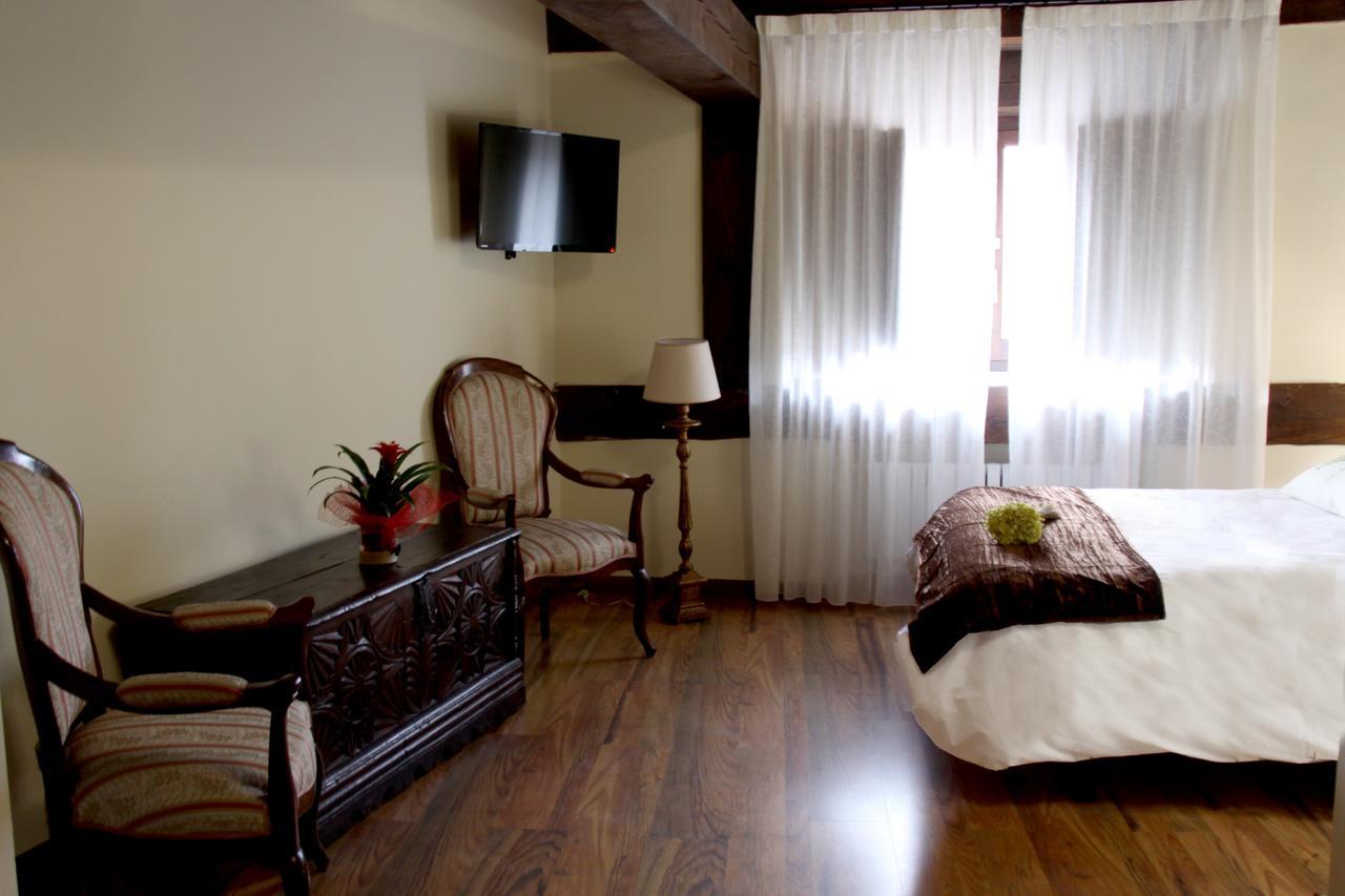 Posada Rural La Pinorra Vinuesa Extérieur photo